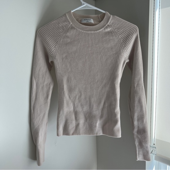 (SOLD ON FB) ARITZIA BABATON James Sweater - Picture 3 of 6